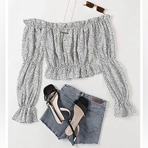 New without Tags Layner Brand Lightweight Off‎ the Shoulder Blouse Size Medium